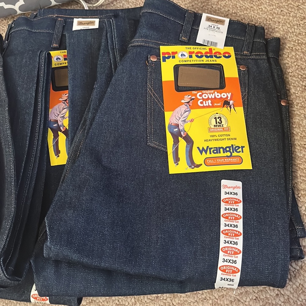 Brand new wrangler 13mwz 34x36 with tags